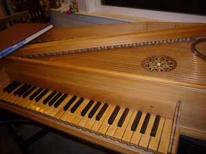 Italian virginal by Martin Skowroneck, 2009, after Queen Elizabeth's virginal in the Victoria and Albert museum by Giovanni Baffo, 1594